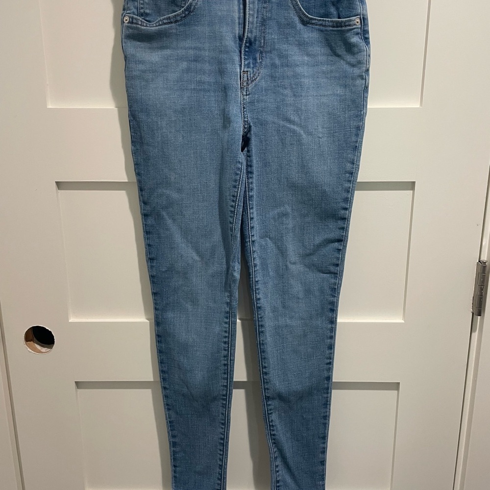 Levi’s Classic High Rise Skinny Women's Blue Jeans